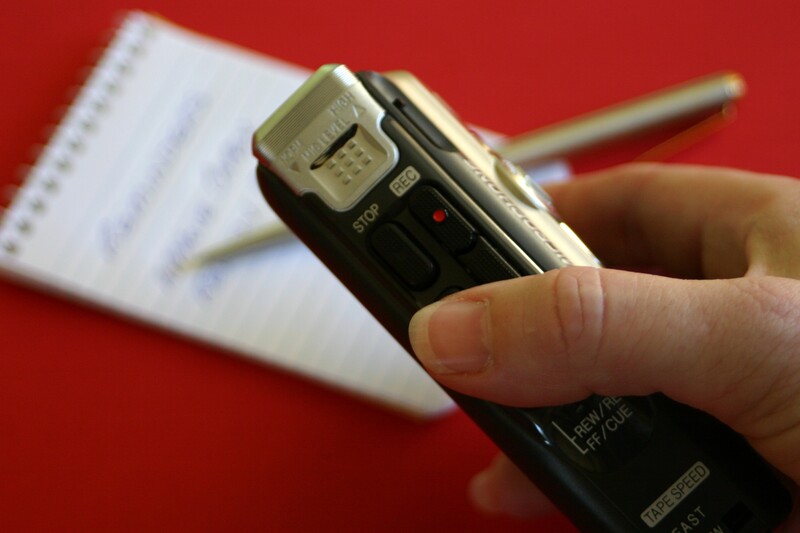 Legal Dictation - Why Digital Recorders are a Better Option than Smartphones