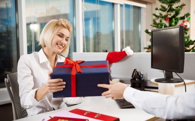 6 Tips to Bring the Festive Cheer into Your Workplace